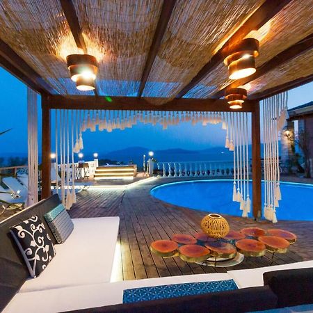 Eva'S Luxury Villa Kritharia  Buitenkant foto